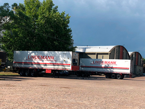 Nossa Frota - Servi&ccedil;os - Lindemann Transportes
