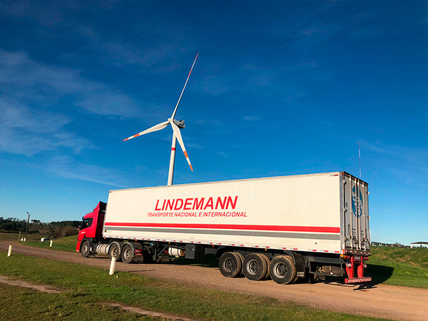 Nossa Frota - Servi&ccedil;os - Lindemann Transportes