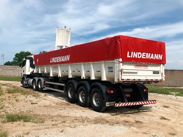 Nossa Frota - Servi&ccedil;os - Lindemann Transportes